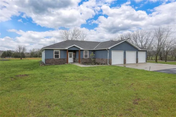 $549,000 | 1660 Northwest 795 Road, Bates City, MO 64011