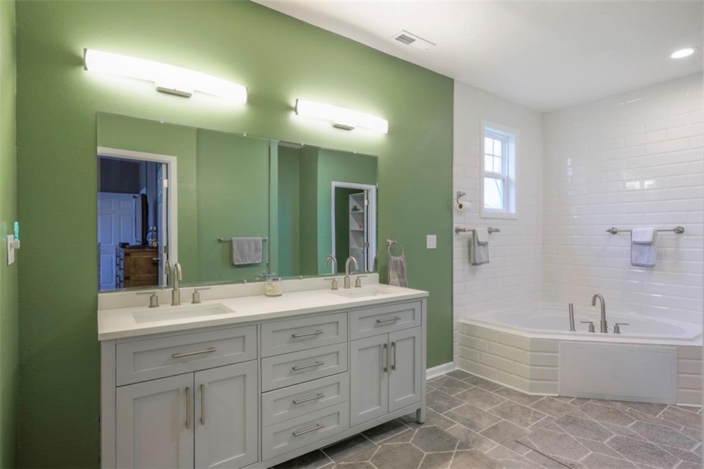 1660 Northwest 795 Road Bates City, MO 64011 - Photo 38 of 70