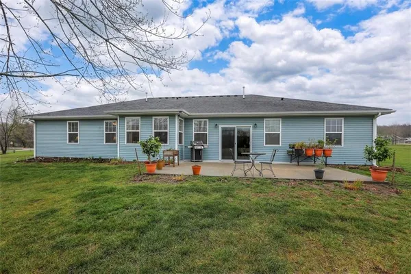 $549,000 | 1660 Northwest 795 Road, Bates City, MO 64011