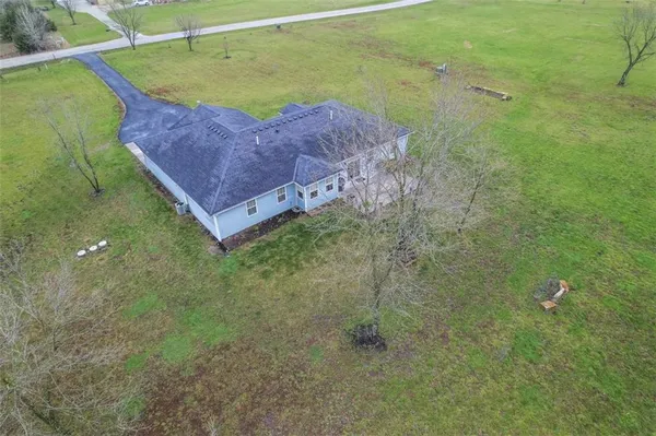 $549,000 | 1660 Northwest 795 Road, Bates City, MO 64011