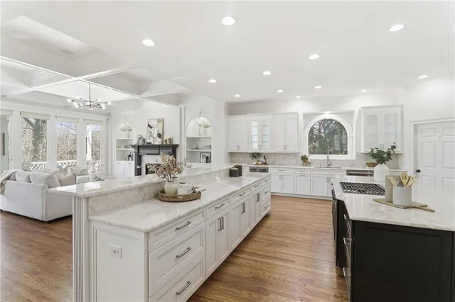 $1,550,000 | 650 Greenview Terrace, Alpharetta, GA 30004