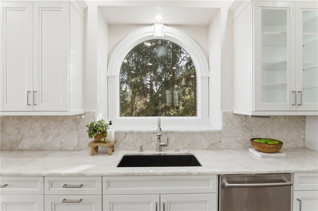 650 Greenview Terrace Milton, GA 30004 - Photo 32 of 127