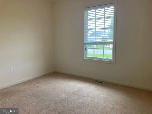 $2,200 | 209 North 1st Street, Greenwood, DE 19950