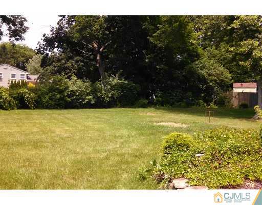 10 Gulf Road East Brunswick, NJ 08816 - Photo 3 of 25 a view of outdoor space and yard