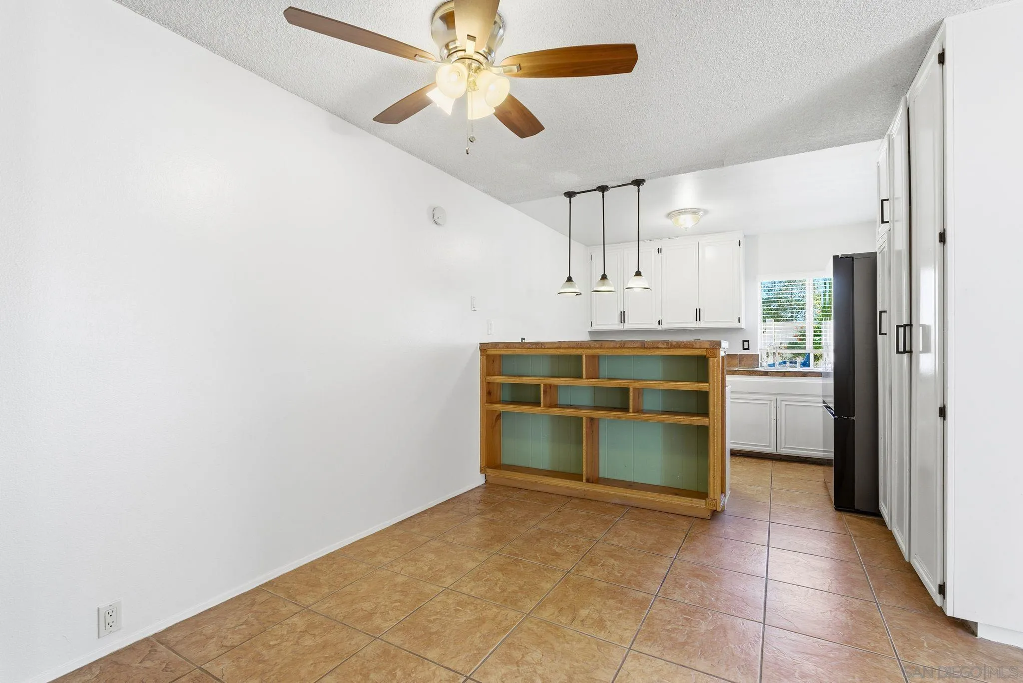 262 Rancho Drive, Unit C Chula Vista, CA 91911 - Photo 6 of 29 a room with cabinets and stainless steel appliances