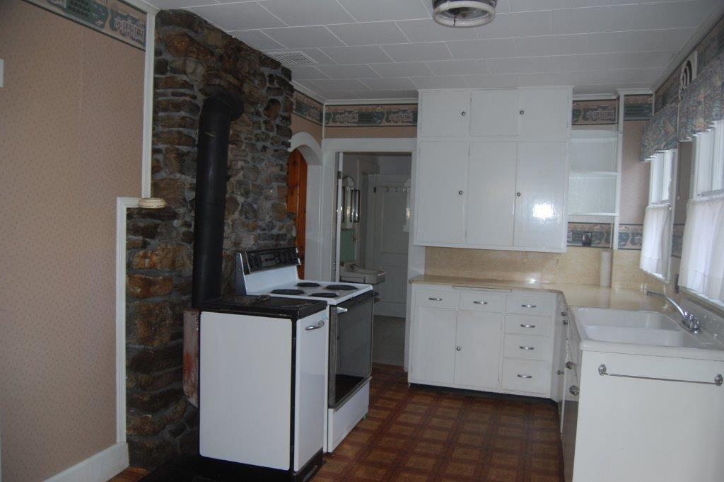 26 Welch Point Road Winthrop, ME 04364 - Photo 14 of 33 KITCHEN