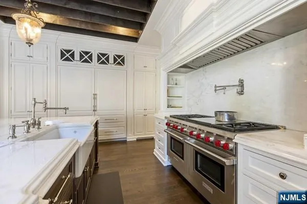 a view of a kitchen counter space