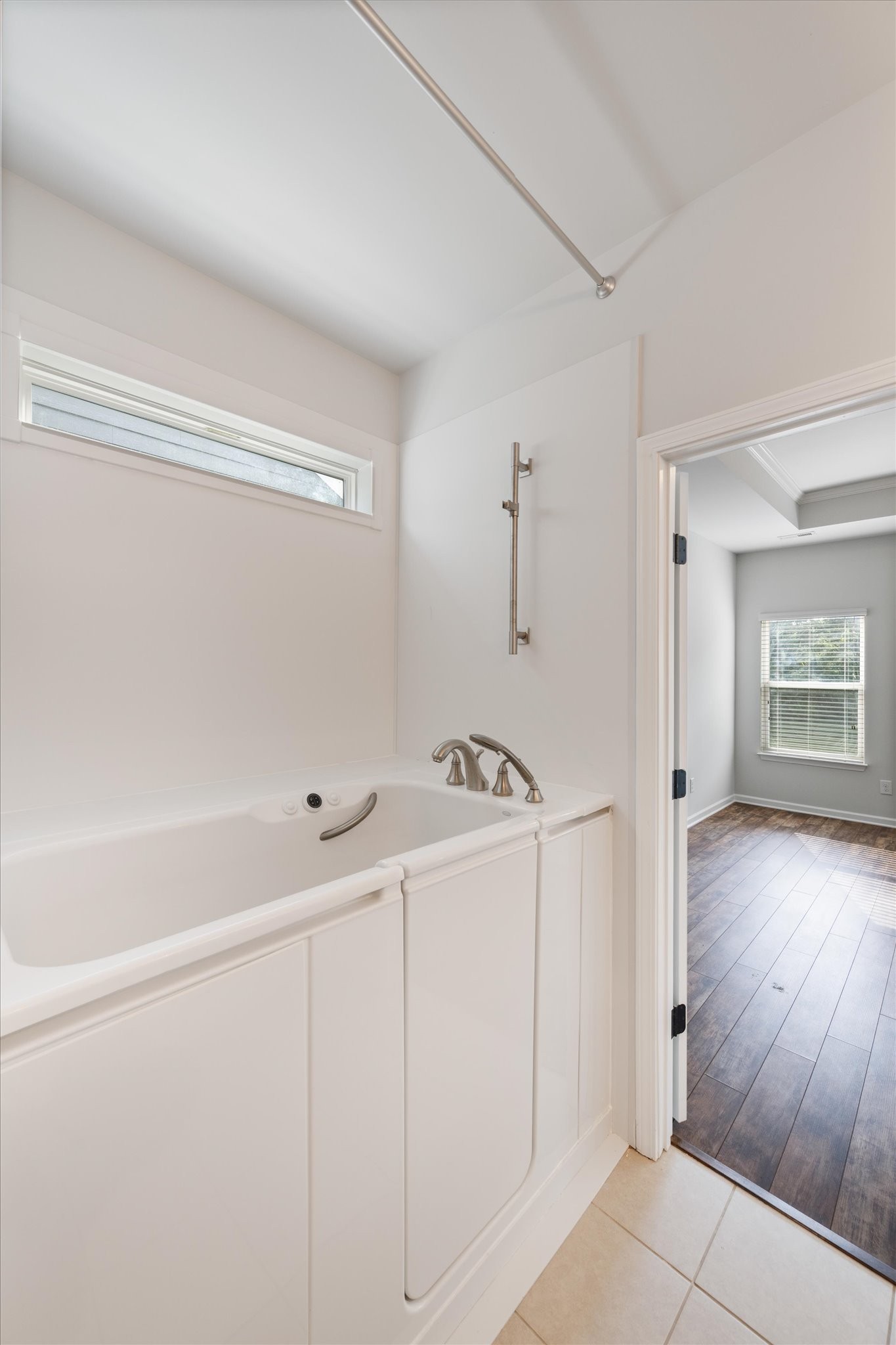920 Carnation Drive Spring Hill, TN 37174 - Photo 18 of 27 a view of a livingroom with wooden floor