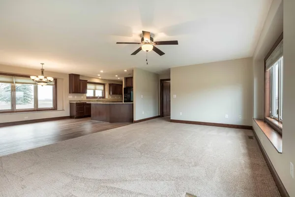 $699,000 | 6432 Botzet Road Northeast, Nelson, MN 56355