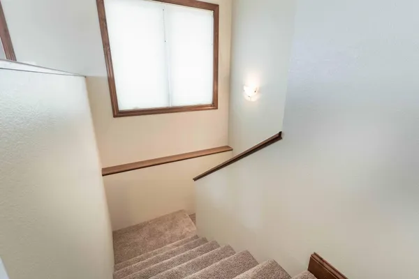 $699,000 | 6432 Botzet Road Northeast, Nelson, MN 56355