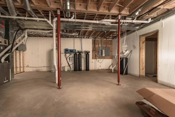 $699,000 | 6432 Botzet Road Northeast, Nelson, MN 56355