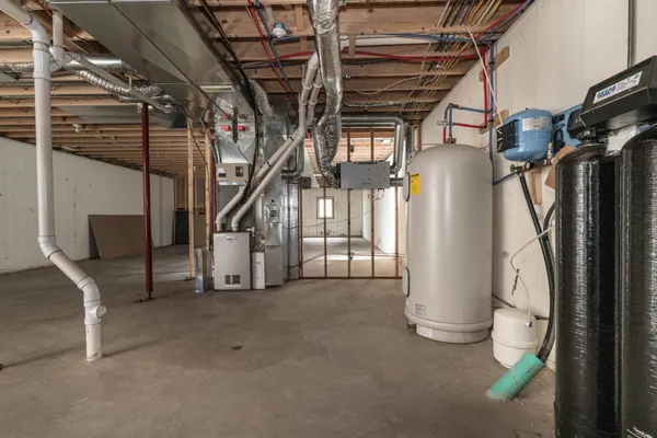 $699,000 | 6432 Botzet Road Northeast, Nelson, MN 56355