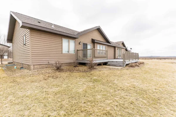 $699,000 | 6432 Botzet Road Northeast, Nelson, MN 56355