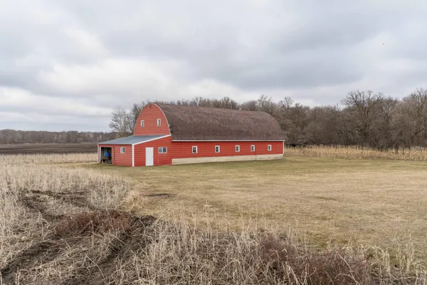 $699,000 | 6432 Botzet Road Northeast, Nelson, MN 56355