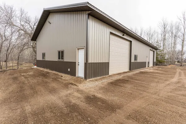 $699,000 | 6432 Botzet Road Northeast, Nelson, MN 56355