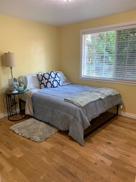 2125 Spring Street Medford, OR 97504 - Photo 17 of 28 Second Bedroom