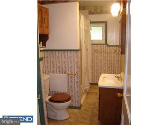 925 Van Reed Road Reading, PA 19610 - Photo 11 of 12 Bathroom