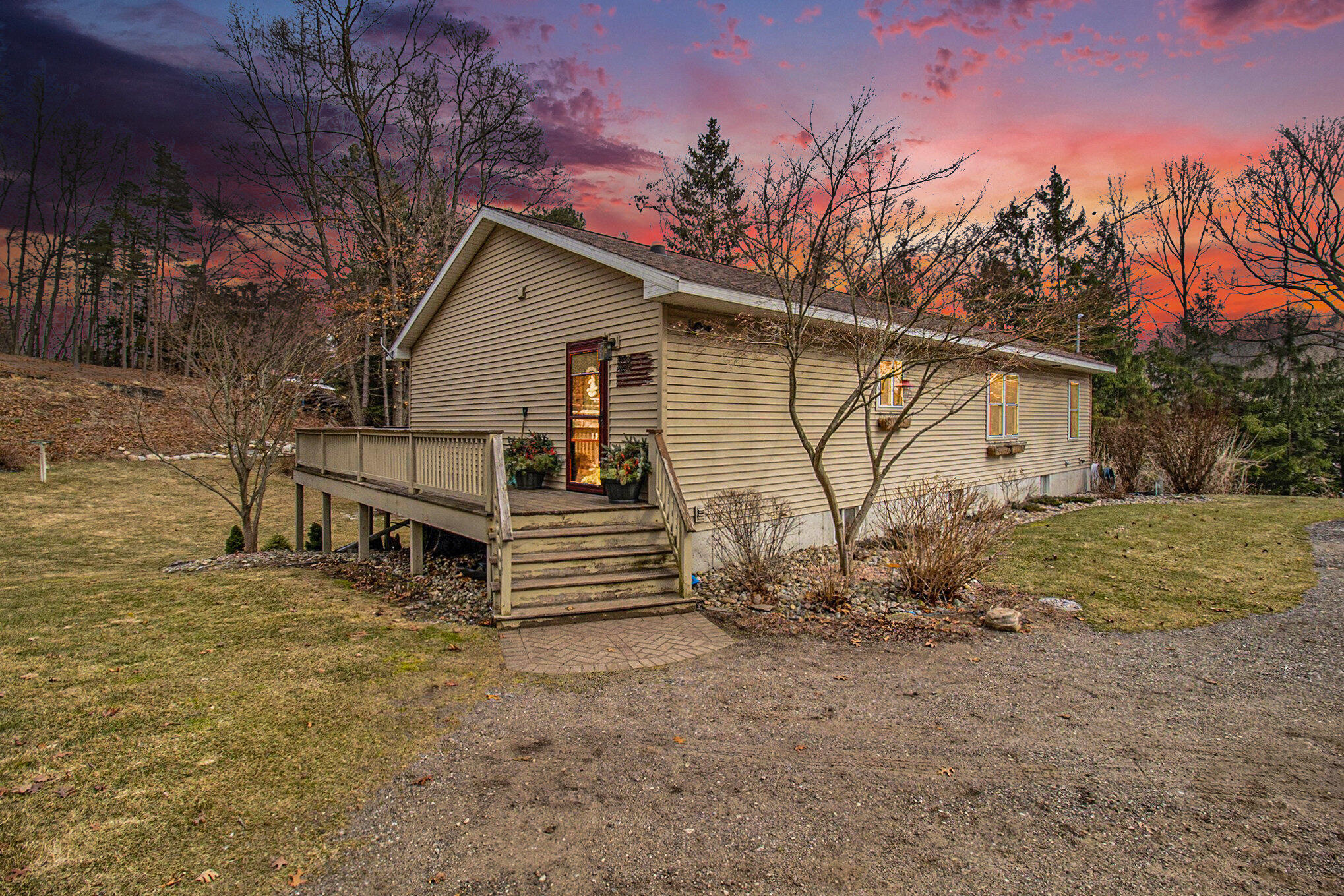 2152 Inman Road Ludington, MI 49431 - Photo 2 of 44 001_625a2498.jpg-twilight