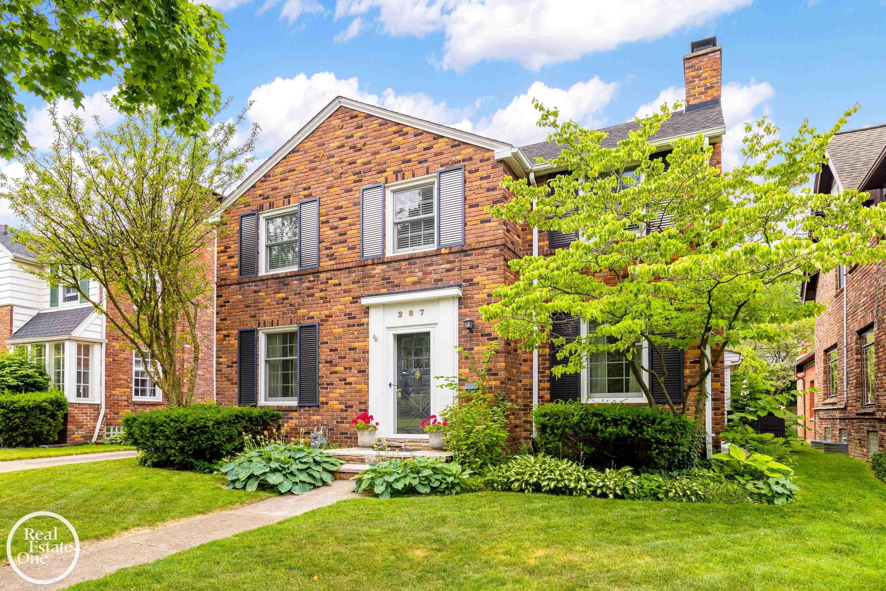 287 McMillan Road Grosse Pointe, MI 48236 - Photo 3 of 57 50145562-187974c8-c66f-4ddc-852b-6e1f99e581a8.JPG