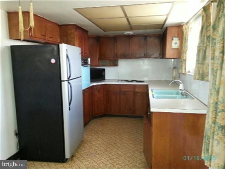 1213 Butler Street Reading, PA 19601 - Photo 10 of 13 Gallery Image 10