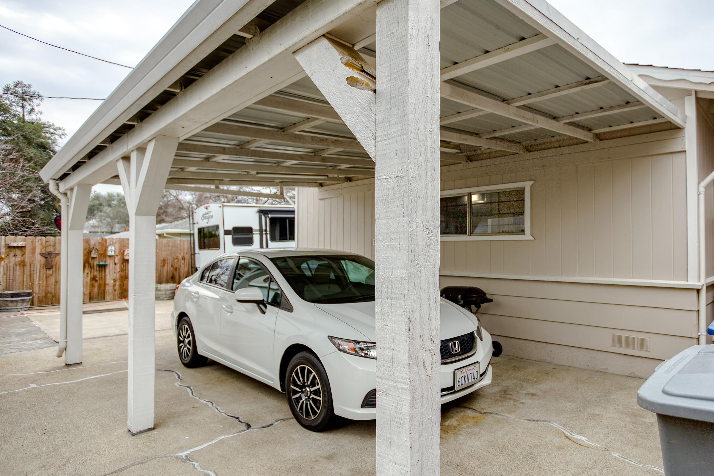 2851 Irwin Road Redding, CA 96002 - Photo 24 of 28 a view of a car garage