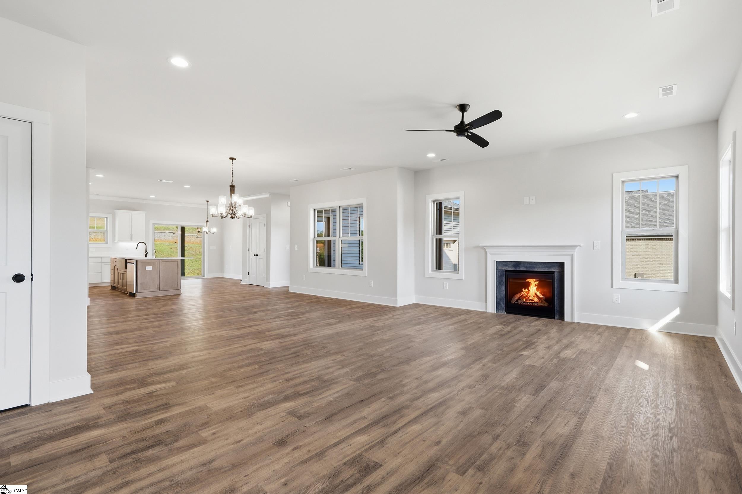158 Mimosa Road Lyman, SC 29365 - Photo 4 of 35
