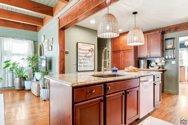 $380,000 | 3640 Southwest York Way, Topeka, KS 66604