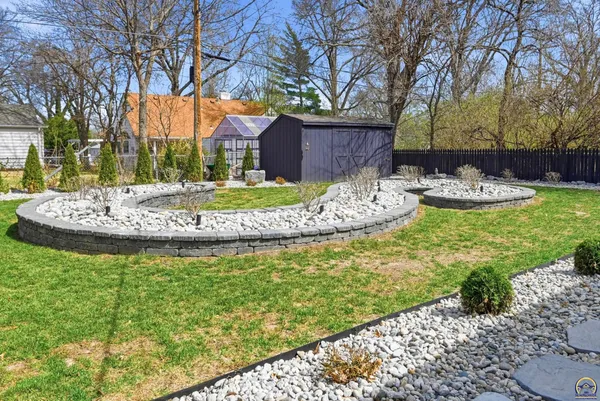 $380,000 | 3640 Southwest York Way, Topeka, KS 66604