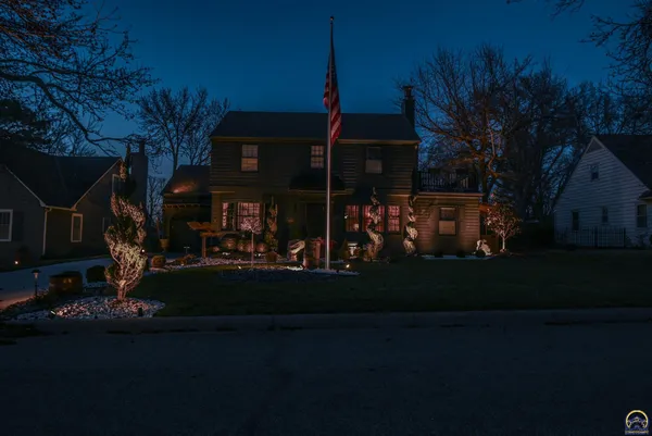 $380,000 | 3640 Southwest York Way, Topeka, KS 66604