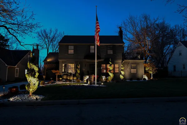 $380,000 | 3640 Southwest York Way, Topeka, KS 66604