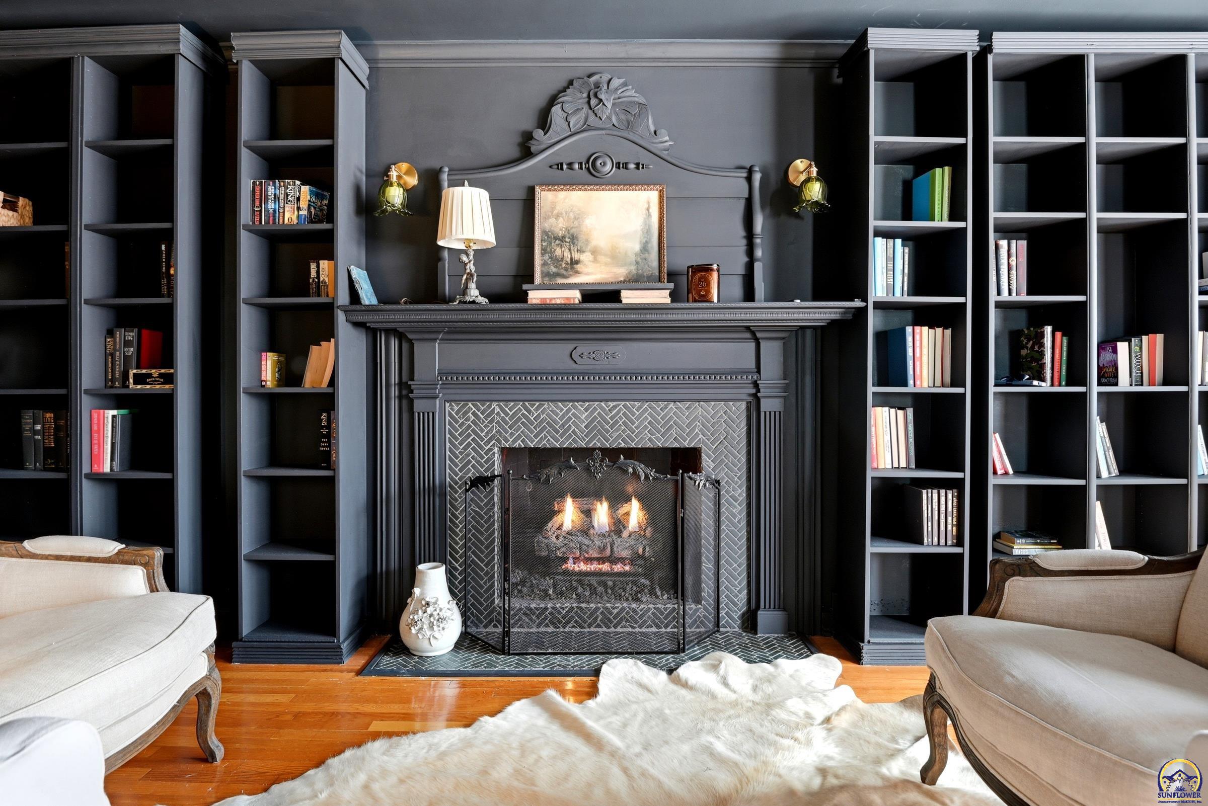 3640 Southwest York Way Topeka, KS 66604 - Photo 7 of 62