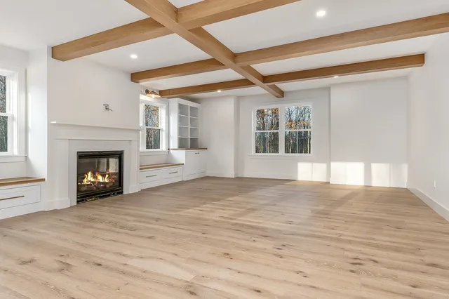 $1,850,000 | 141 Dearborn Road, Greenland, NH 03840