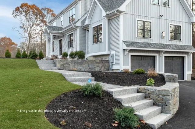 $1,850,000 | 141 Dearborn Road, Greenland, NH 03840