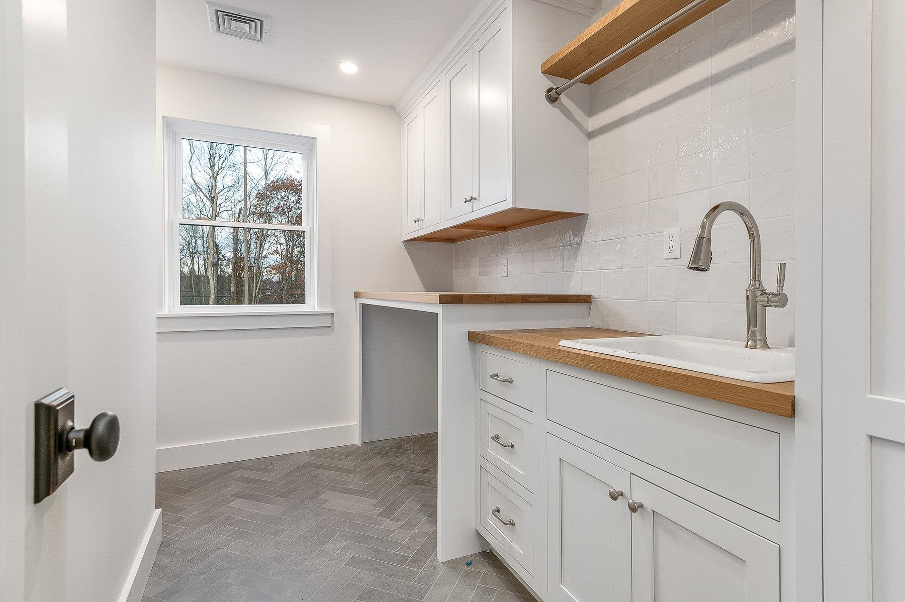 141 Dearborn Road Greenland, NH 03840 - Photo 38 of 44