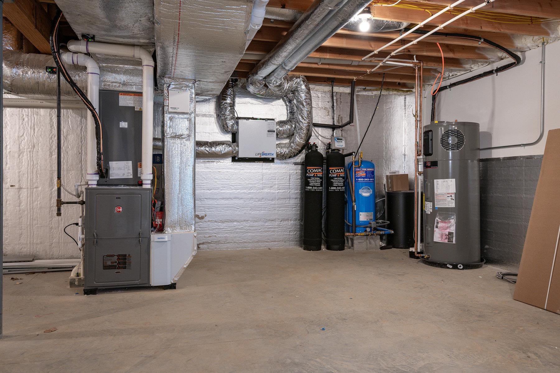 141 Dearborn Road Greenland, NH 03840 - Photo 40 of 44