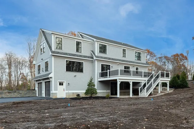 $1,850,000 | 141 Dearborn Road, Greenland, NH 03840