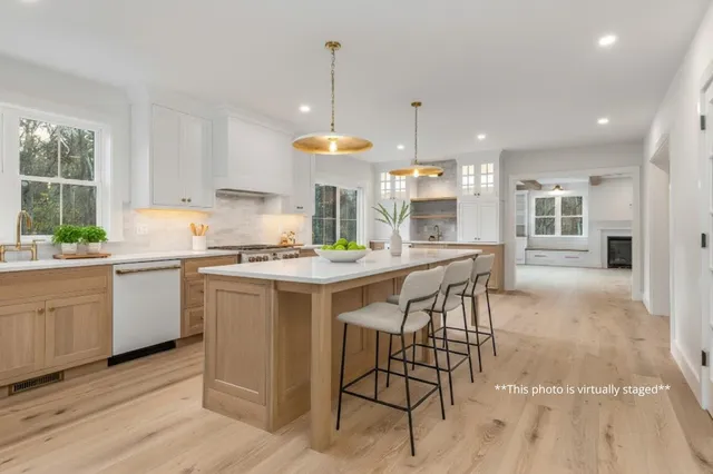 $1,850,000 | 141 Dearborn Road, Greenland, NH 03840