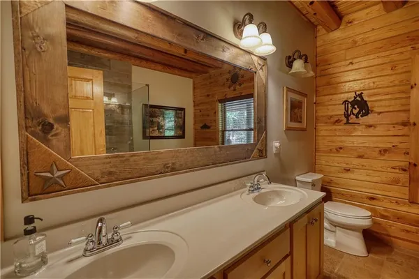 $990,000 | 393 Edwards Road, Oxford, GA 30054