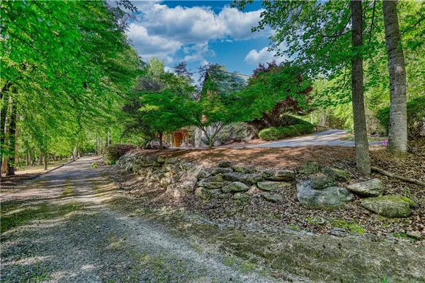 $990,000 | 393 Edwards Road, Oxford, GA 30054