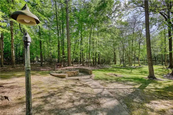 $990,000 | 393 Edwards Road, Oxford, GA 30054