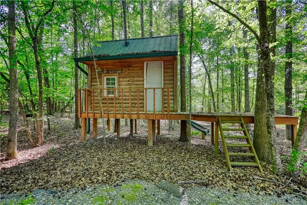 $990,000 | 393 Edwards Road, Oxford, GA 30054