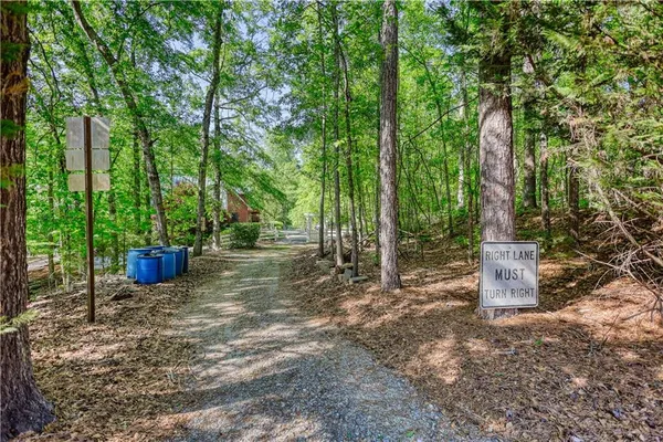 $990,000 | 393 Edwards Road, Oxford, GA 30054