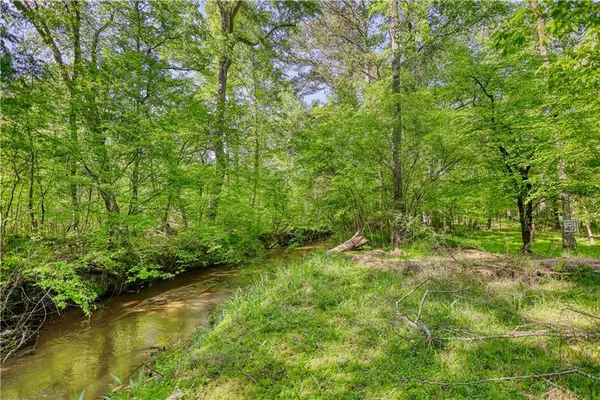$990,000 | 393 Edwards Road, Oxford, GA 30054