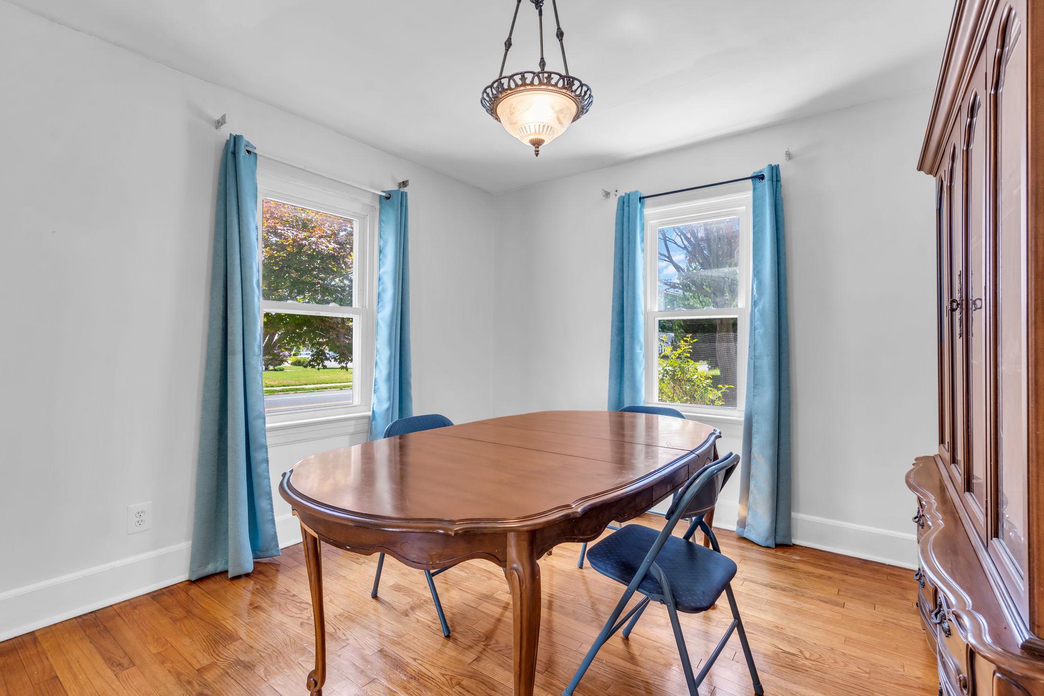 826 Whitehorse Mercerville Road Hamilton, NJ 08610 - Photo 7 of 31 Dining Room