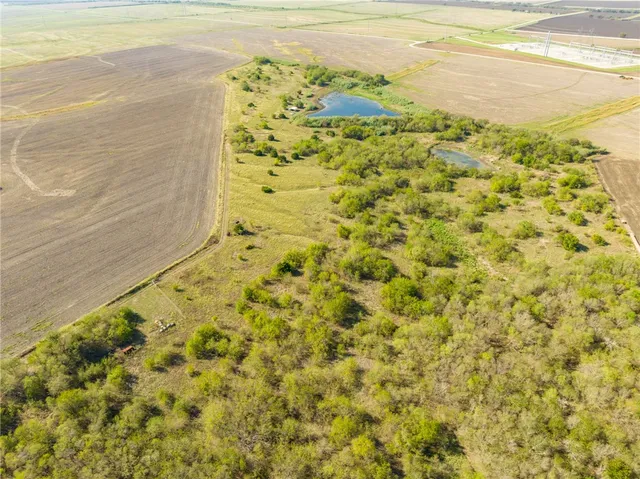 $235,000 | 3161 St Abbott Tx 76621, Hillsboro, TX 76645