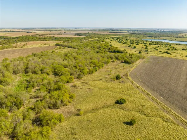 $235,000 | 3161 St Abbott Tx 76621, Hillsboro, TX 76645