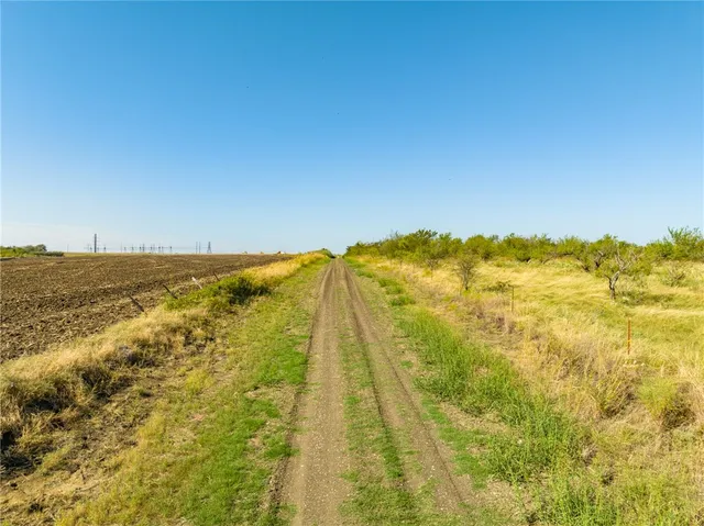 $235,000 | 3161 St Abbott Tx 76621, Hillsboro, TX 76645