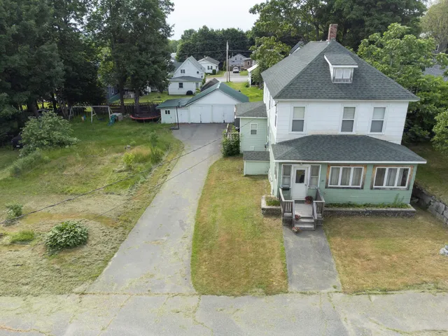 $220,000 | 18-20 Beech Street, East Millinocket, ME 04430