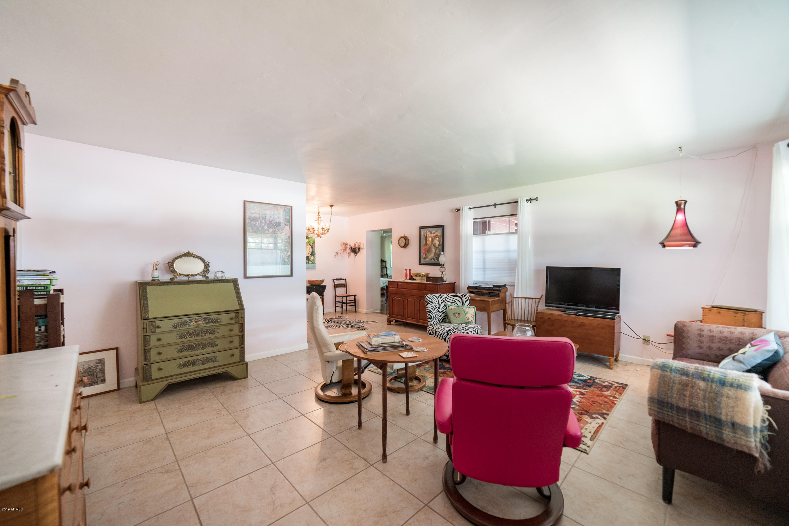 829 East Lamar Road Phoenix, AZ 85014 - Photo 5 of 25 DSC06350