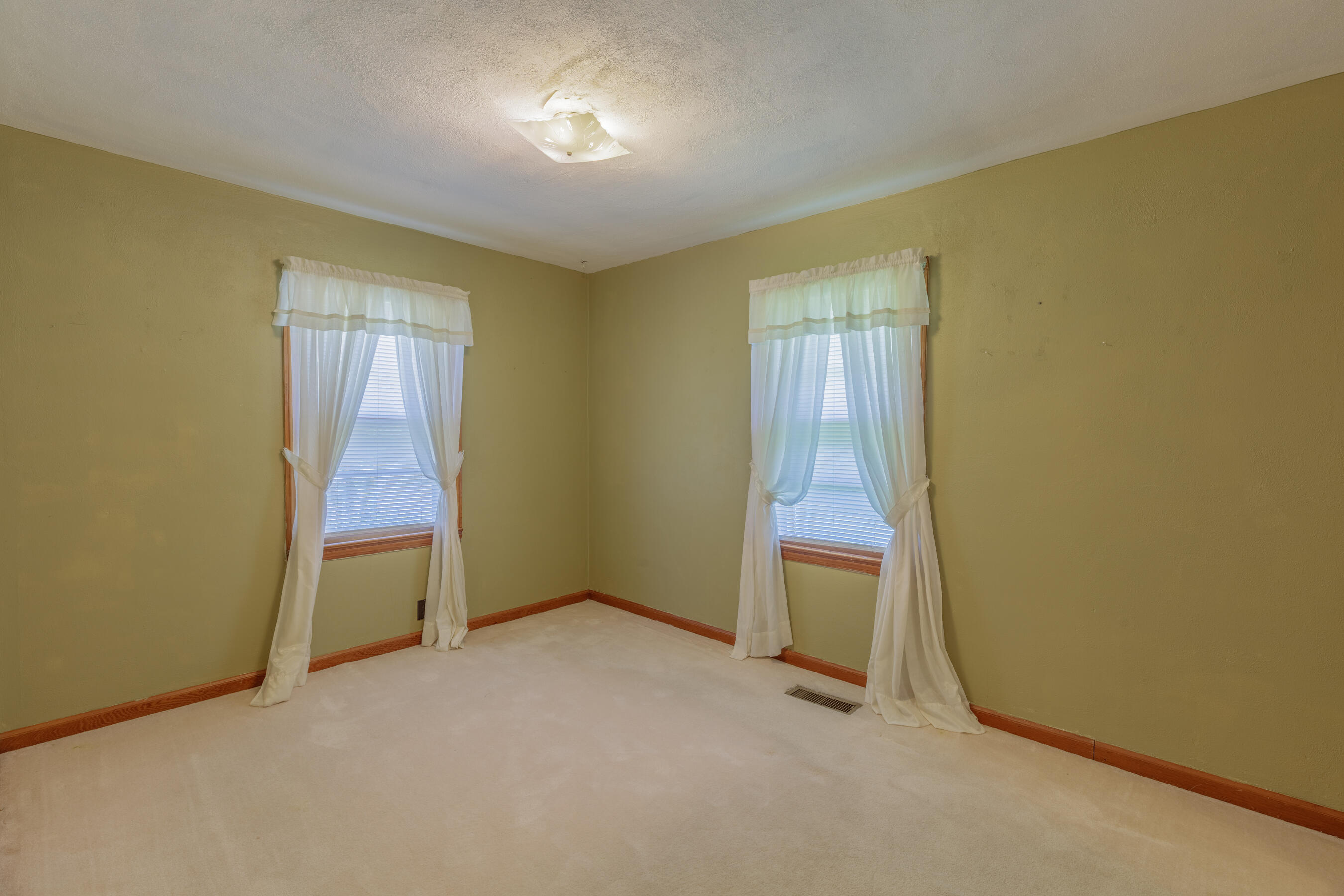 949 Ely Road Hixson, TN 37343 - Photo 14 of 29 949 Ely HD-22